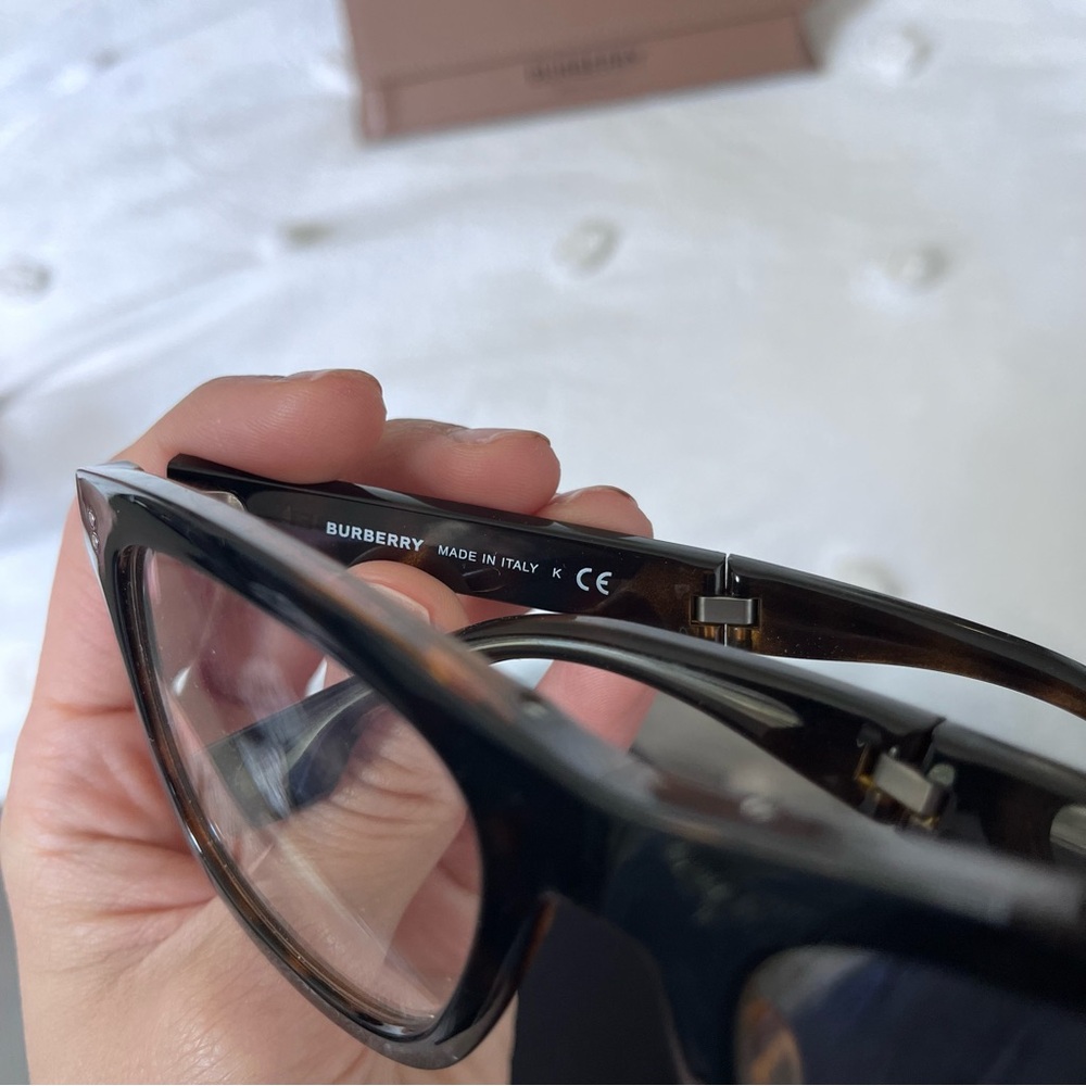 Burberry Glasses - Picture 5 of 9